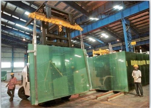 שימוש בקבצים מצורפים בתעשיית הזכוכית