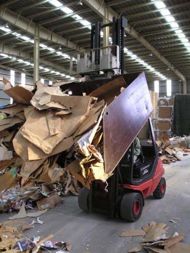 מזלג ציר עם דלי