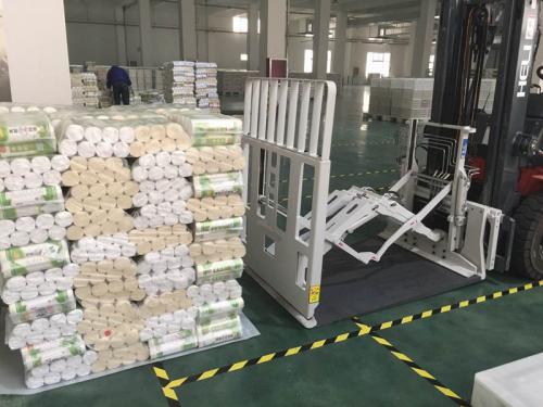 מצמיד מלגזות לדחיפה למשוך ומטפלים בטיפול בוודריות